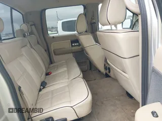 2006 Lincoln Mark LT with VIN 5LTPW185X6FJ17249, listed as a IAAI auction lot 42146867 with 1 mi miles. Bid and sale history available at carsss.com. Image 8.