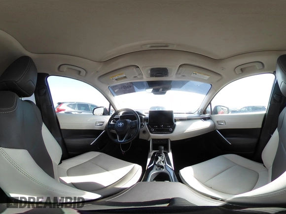 2023 Toyota Corolla Cross XLE z VIN 7MUDAAAG0PV065993, wystawiony jako IAAI lot #42629443 z przebiegiem 16 056 mil mil oraz . Historia ofert i sprzedaży dostępna na DreamBid. Obrazek 18.