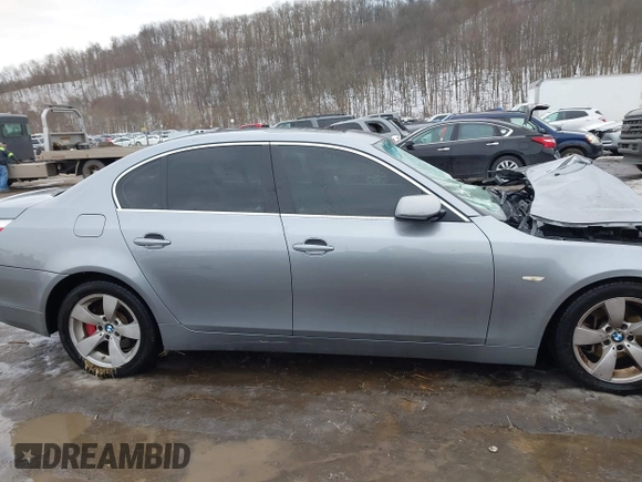 2007 BMW 5 Series 525i with VIN WBANE53507CW61318, listed as a IAAI auction lot 41311943 with Not Provided miles and . Bid and sale history available at carsss.com. Image 14.