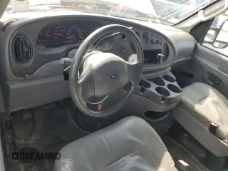 2008 Ford Econoline Cargo Commercial z VIN 1FTSE34L78DB30846, wystawiony jako Copart lot #48743515 z przebiegiem 243 384 mil mil oraz Tytuł czysty. Historia ofert i sprzedaży dostępna na DreamBid. Obrazek 8.