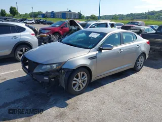 2013 Kia Optima EX с VIN 5XXGN4A73DG236293, выставлен на аукционе IAAI как лот 42366969 с пробегом 160 886 миль миль и . История ставок и продаж доступна на DreamBid. Изображение 2.
