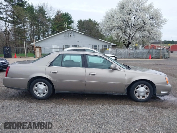 2002 Cadillac DeVille z VIN 1G6KD54Y32U108623, wystawiony jako IAAI lot #41957171 z przebiegiem 136 941 mil mil oraz . Historia ofert i sprzedaży dostępna na DreamBid. Obrazek 13.