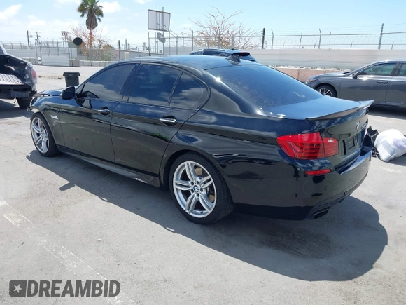 2015 BMW 5 Series 550i with VIN WBAKN9C5XFD961631, listed as a IAAI auction lot 42248127 with 30,821 mi miles and . Bid and sale history available at DreamBid. Image 3.