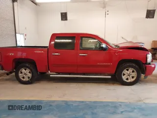 2007 Chevrolet Silverado 1500 Work Truck with VIN 2GCEC13J671516238, listed as a IAAI auction lot 41889211 with 209,895 mi miles and . Bid and sale history available at DreamBid. Image 13.