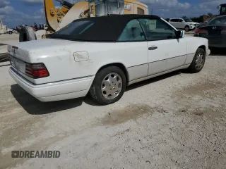 1995 Mercedes-Benz E Class with VIN WDBEA66E5SC280927, listed as a Copart auction lot 77246224 with 84,599 mi miles and Non Repairable. Bid and sale history available at carsss.com. Image 3.