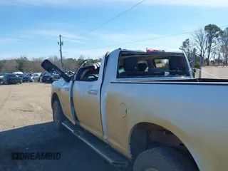 2019 Ram 2500 Lone Star with VIN 3C6UR5DL1KG663656, listed as a IAAI auction lot 41329641 with 124,361 mi miles and . Bid and sale history available at DreamBid. Image 17.