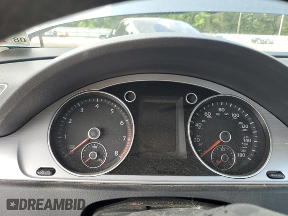 2014 Volkswagen CC R-Line с VIN WVWBP7AN3EE525944, выставлен на аукционе Copart как лот 61658455 с пробегом Не указан миль и Чистый • Clean title. История ставок и продаж доступна на DreamBid. Изображение 9.