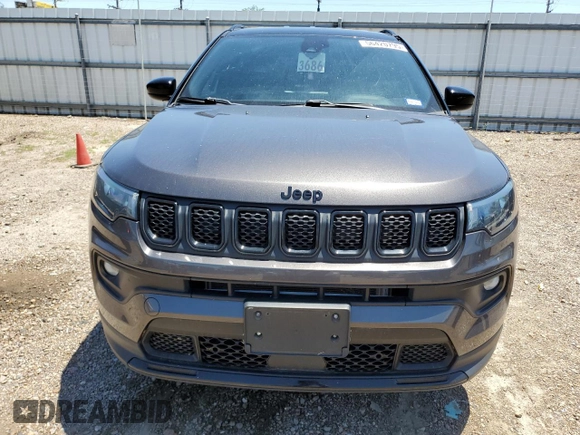 2023 Jeep Compass Latitude с VIN 3C4NJDBN2PT512357, выставлен на аукционе Copart как лот 56420795 с пробегом 38 688 миль миль и Списание • Salvage title. История ставок и продаж доступна на DreamBid. Изображение 5.