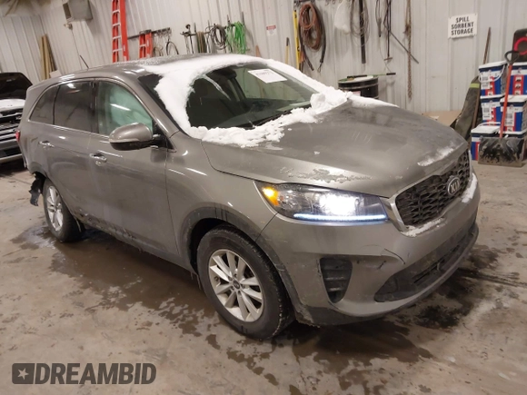 2019 Kia Sorento LX with VIN 5XYPG4A36KG498664, listed as a IAAI auction lot 41609272 with 172,042 mi miles. Bid and sale history available at carsss.com. Image 1.