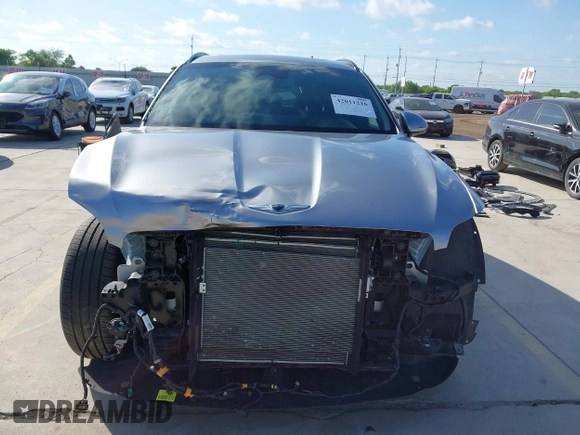 2024 Genesis GV70 2.5T with VIN 5NMMADTB2RH006771, listed as a IAAI auction lot 42011216 with 9,482 mi miles and . Bid and sale history available at DreamBid. Image 13.