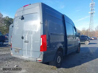 2019 Mercedes-Benz Sprinter Cargo Van with VIN WD4PF0CD5KP104611, listed as a IAAI auction lot 41256118 with 75,514 mi miles. Bid and sale history available at carsss.com. Image 4.