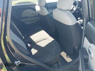 2014 Kia Soul with VIN KNDJN2A2XE7070668, listed as a IAAI auction lot 41661161 with 135,412 mi miles. Bid and sale history available at carsss.com. Image 8.