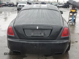 2015 Rolls-Royce Wraith z VIN SCA665C53FUX85085, wystawiony jako Copart lot #45003615 z przebiegiem 54 918 mil mil oraz Szkody całkowita. Historia ofert i sprzedaży dostępna na DreamBid. Obrazek 6.