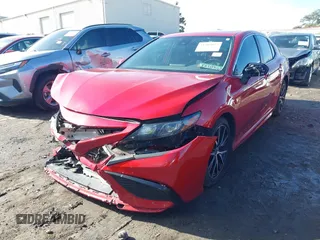 2021 Toyota Camry SE Nightshade with VIN 4T1G11AK1MU435153, listed as a IAAI auction lot 41389032 with 107,381 mi miles. Bid and sale history available at carsss.com. Image 2.
