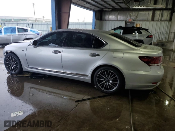 2014 Lexus LS 460 with VIN JTHCL5EF2E5022881, listed as a Copart auction lot 42444115 with 105,105 mi miles and Salvage title. Bid and sale history available at DreamBid. Image 2.