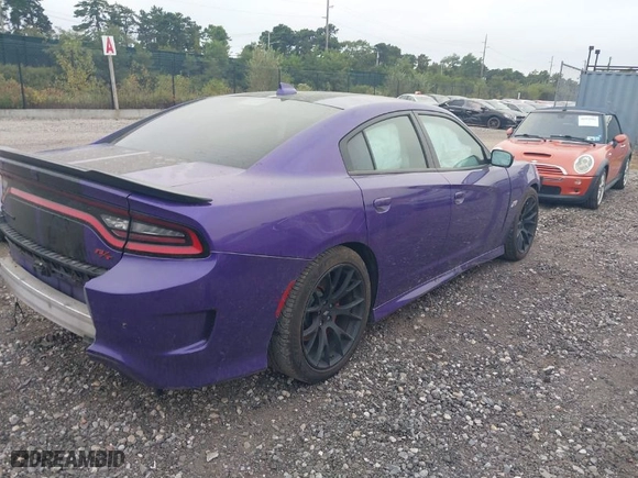 2018 Dodge Charger R/T Scat Pack with VIN 2C3CDXGJXJH318833, listed as a IAAI auction lot 40339470 with NaN miles. Bid and sale history available at carsss.com. Image 4.