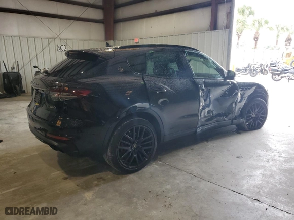 2021 Maserati Levante S with VIN ZN661YUAXMX357898, listed as a Copart auction lot 75184994 with 47,105 mi miles and Salvage Title. Bid and sale history available at carsss.com. Image 3.