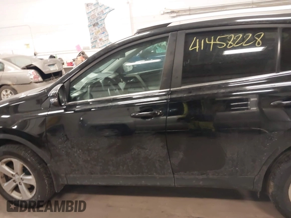2014 Toyota RAV4 XLE with VIN 2T3RFREVXEW163532, listed as a IAAI auction lot 41458228 with 163,851 mi miles. Bid and sale history available at carsss.com. Image 14.