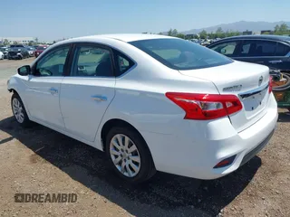 2018 Nissan Sentra S z VIN 3N1AB7AP6JY301076, wystawiony jako IAAI lot #42300529 z przebiegiem 117 730 mil mil oraz . Historia ofert i sprzedaży dostępna na DreamBid. Obrazek 3.
