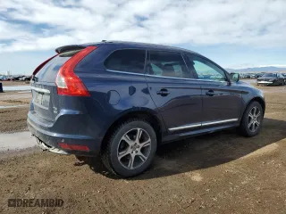 2015 Volvo XC60 T6 Platinum with VIN YV4902RM7F2654030, listed as a Copart auction lot 50180755 with 176,401 mi miles and Salvage Title. Bid and sale history available at carsss.com. Image 3.