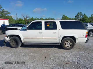 2005 Chevrolet Suburban LS with VIN 3GNEC16Z05G125924, listed as a IAAI auction lot 42241502 with 204,435 mi miles and . Bid and sale history available at DreamBid. Image 14.