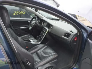 2012 Volvo S60 T5 z VIN YV1622FS9C2105289, wystawiony jako IAAI lot #42130176 z przebiegiem 108 883 mil mil oraz . Historia ofert i sprzedaży dostępna na DreamBid. Obrazek 5.