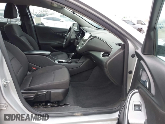 2019 Chevrolet Malibu LS z VIN 1G1ZB5ST5KF144156, wystawiony jako IAAI lot #42042821 z przebiegiem 139 159 mil mil oraz . Historia ofert i sprzedaży dostępna na DreamBid. Obrazek 5.