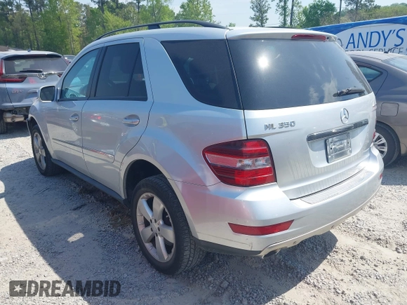 2009 Mercedes-Benz M 350 with VIN 4JGBB86E69A507248, listed as a IAAI auction lot 42077634 with 124,279 mi miles and . Bid and sale history available at DreamBid. Image 3.