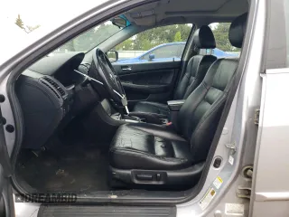 2005 Honda Accord EX-L z VIN 1HGCM56885A026845, wystawiony jako Copart lot #55344405 z przebiegiem 221 307 mil mil oraz Szkoda całkowita • Salvage title. Historia ofert i sprzedaży dostępna na DreamBid. Obrazek 7.