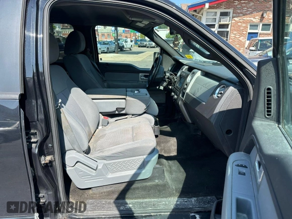 2011 Ford F-150 XLT with VIN 1FTFW1ET6BFB74527, listed as a Copart auction lot 56054535 with 197,177 mi miles and Clean Title. Bid and sale history available at carsss.com. Image 5.