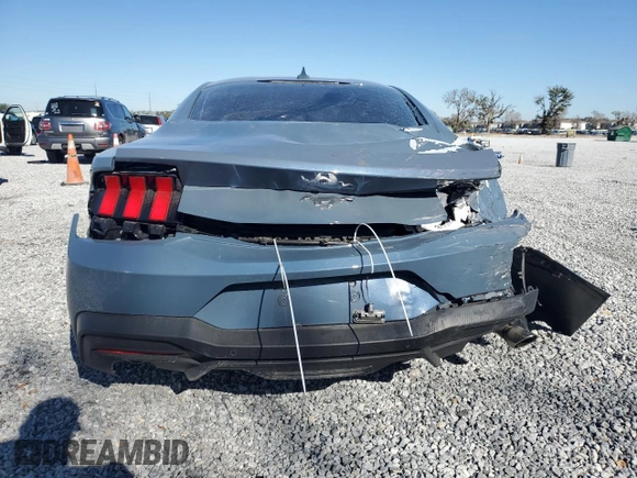 2024 Ford Mustang EcoBoost z VIN 1FA6P8TH3R5118832, wystawiony jako Copart lot #48633515 z przebiegiem 23 426 mil mil oraz Szkoda całkowita • Salvage title. Historia ofert i sprzedaży dostępna na DreamBid. Obrazek 6.