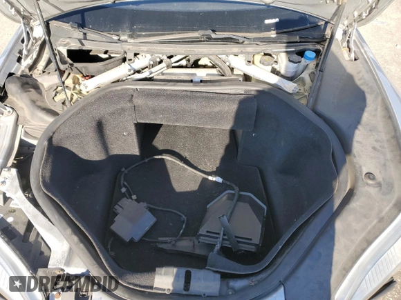 2013 Tesla Model S z VIN 5YJSA1DNXDFP04134, wystawiony jako Copart lot #87444944 z przebiegiem Nie podano mil oraz Czysty tytuł • Clean title. Historia ofert i sprzedaży dostępna na DreamBid. Obrazek 11.