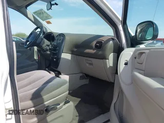 2005 Dodge Caravan SXT with VIN 1D4GP45R95B181591, listed as a IAAI auction lot 42628977 with 140,361 mi miles and . Bid and sale history available at DreamBid. Image 5.