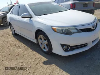 2013 Toyota Camry L with VIN 4T1BF1FK4DU274253, listed as a IAAI auction lot 41801084 with 159,913 mi miles. Bid and sale history available at carsss.com. Image 1.