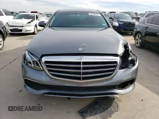 2017 Mercedes-Benz E-Class E 300 Luxury with VIN WDDZF4JB4HA137824, listed as a Copart auction lot 45806053 with 48,450 mi miles. Bid and sale history available at carsss.com. Image 5.
