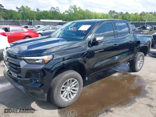 2024 Chevrolet Colorado 2WD LT with VIN 1GCPSCEK1R1210800, listed as a IAAI auction lot 41999697 with 6,124 mi miles. Bid and sale history available at carsss.com. Image 18.