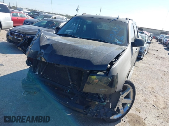2007 Chevrolet Avalanche LTZ with VIN 3GNEC12J17G182393, listed as a IAAI auction lot 41871001 with 186,925 mi miles and . Bid and sale history available at DreamBid. Image 2.