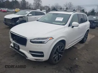 2018 Volvo XC90 Momentum with VIN YV4A22PK4J1321548, listed as a IAAI auction lot 41865899 with 122,568 mi miles. Bid and sale history available at carsss.com. Image 17.