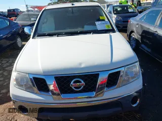 2019 Nissan Frontier SV z VIN 1N6AD0ER5KN742820, wystawiony jako IAAI lot #41358587 z przebiegiem 106 829 mil mil oraz . Historia ofert i sprzedaży dostępna na DreamBid. Obrazek 12.