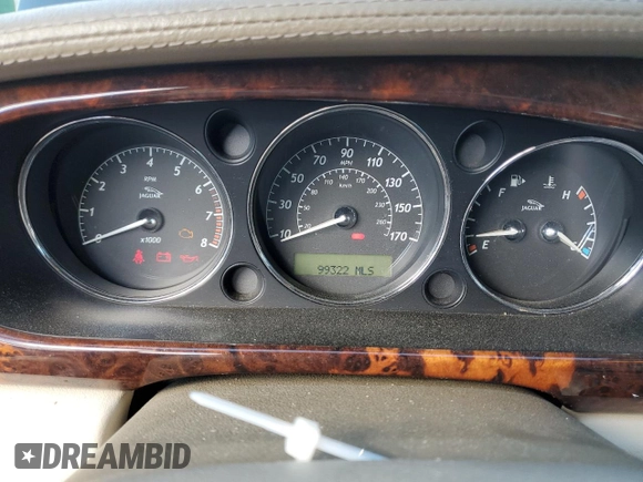 2004 Jaguar XJ with VIN SAJEA74C14SG01576, listed as a Copart auction lot 46955735 with 99,322 mi miles and Clean Title. Bid and sale history available at DreamBid. Image 9.
