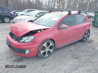 2013 Volkswagen GTI Autobahn z VIN WVWGD7AJ1DW051108, wystawiony jako IAAI lot #41239963 z przebiegiem 146 951 mil mil oraz . Historia ofert i sprzedaży dostępna na DreamBid. Obrazek 2.