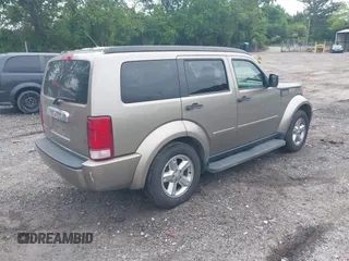 2007 Dodge Nitro SLT z VIN 1D8GT58K07W735904, wystawiony jako IAAI lot #42216665 z przebiegiem 168 000 mil mil oraz . Historia ofert i sprzedaży dostępna na DreamBid. Obrazek 4.