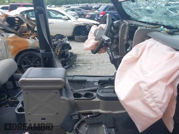 2008 Jeep Wrangler Unlimited Sahara with VIN 1J4GA59138L501621, listed as a IAAI auction lot 42245134 with 241,361 mi miles and . Bid and sale history available at DreamBid. Image 5.