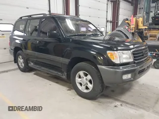 2000 Toyota Land Cruiser z VIN JT3HT05J1Y0084793, wystawiony jako IAAI lot #42179399 z przebiegiem 301 474 mil mil oraz . Historia ofert i sprzedaży dostępna na DreamBid. Obrazek 1.