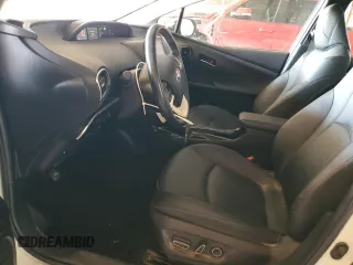 2017 Toyota Prius Plus z VIN JTDKARFP9H3028985, wystawiony jako Copart lot #57596735 z przebiegiem 89 031 mil mil oraz Szkody całkowita. Historia ofert i sprzedaży dostępna na DreamBid. Obrazek 7.