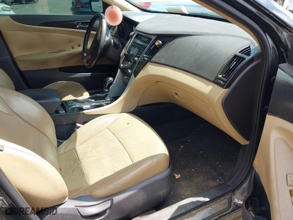 2013 Hyundai Sonata SE with VIN 5NPEC4AC6DH685157, listed as a IAAI auction lot 41936413 with 219,163 mi miles. Bid and sale history available at carsss.com. Image 5.