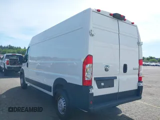 2025 Ram ProMaster Cargo Tradesman with VIN 3C6LRVDG5SE519201, listed as a IAAI auction lot 42207796 with 9,624 mi miles and . Bid and sale history available at DreamBid. Image 3.