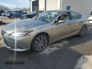 2021 Lexus ES with VIN 58AD11D14MU006488, listed as a Copart auction lot 41811895 with 20,074 mi miles and Salvage Title. Bid and sale history available at carsss.com. Image 1.