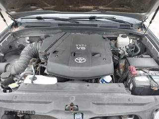 2005 Toyota 4Runner SR5 with VIN JTEBU14R050059290, listed as a IAAI auction lot 41906095 with 194,788 mi miles. Bid and sale history available at carsss.com. Image 10.