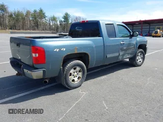 2013 Chevrolet Silverado 1500 LT with VIN 1GCRKSE74DZ351532, listed as a IAAI auction lot 42052732 with 232,992 mi miles and . Bid and sale history available at DreamBid. Image 4.